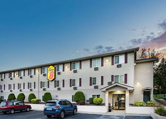 Super 8 By Wyndham Johnstown/Gloversville