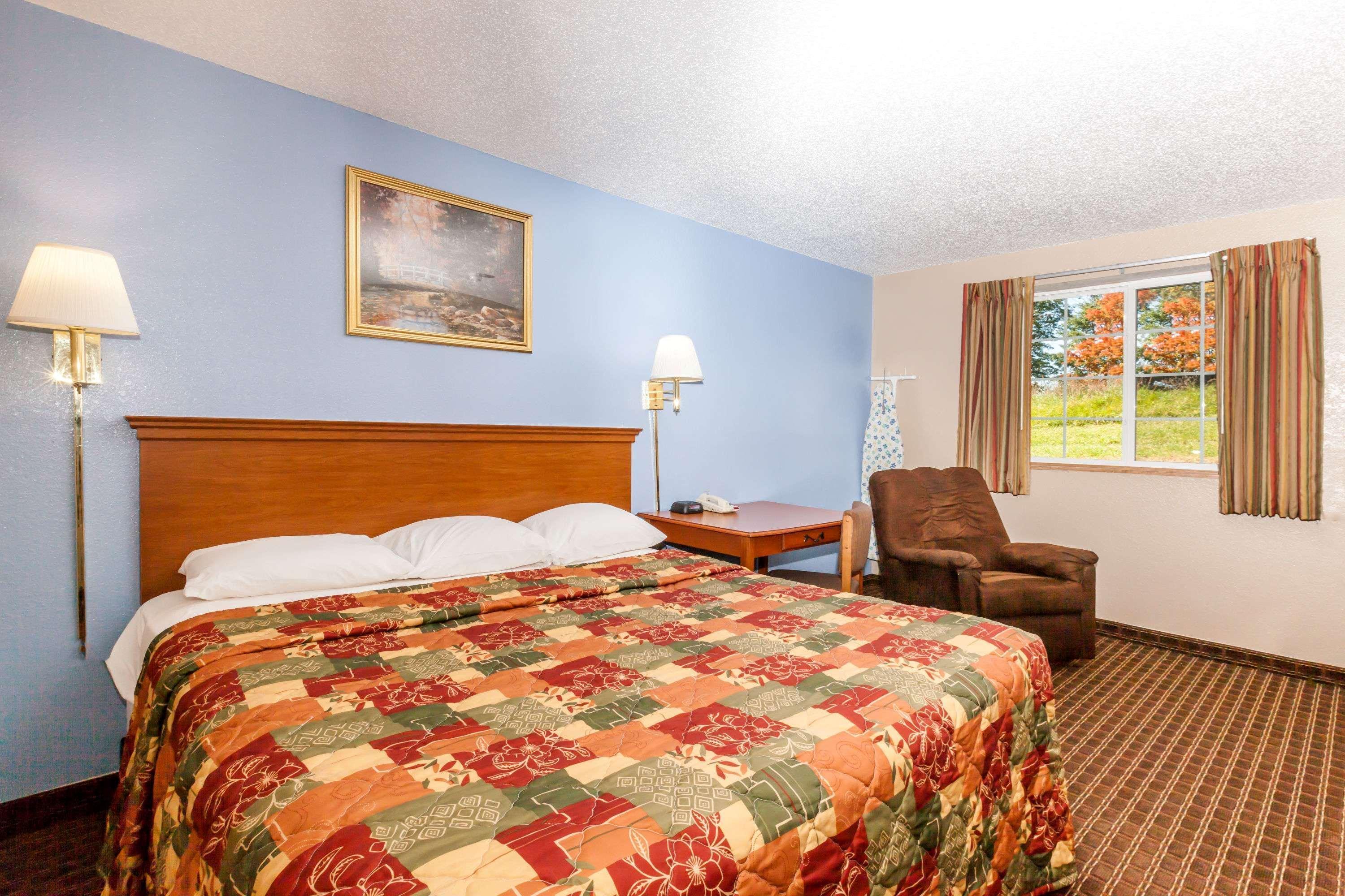 Hotel Super 8 By Wyndham Johnstown/gloversville Johnstown