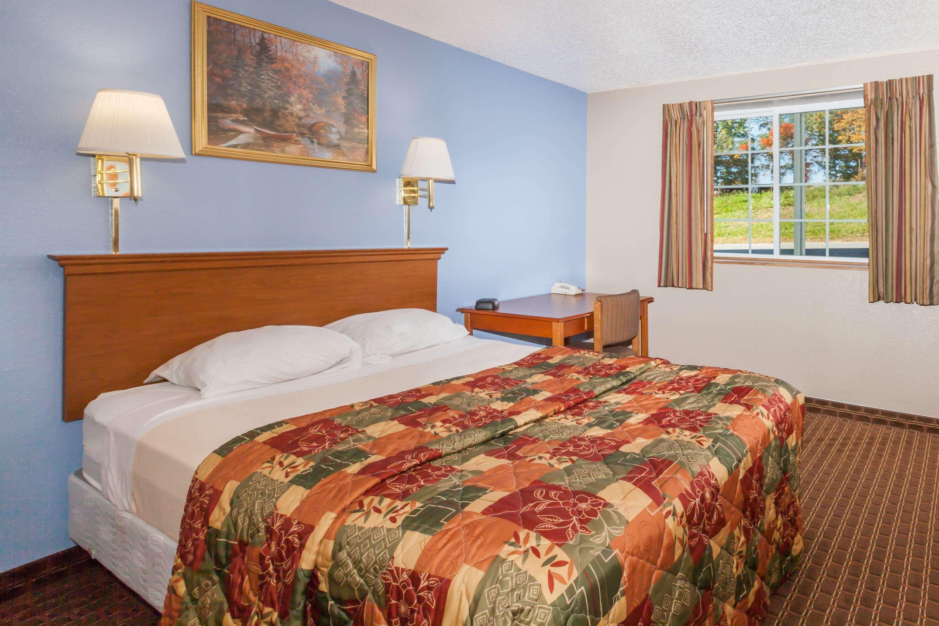 Super 8 By Wyndham Johnstown/gloversville 2*