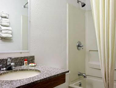Super 8 By Wyndham Johnstown/gloversville Johnstown